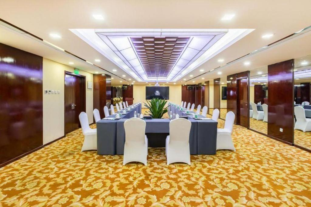 West International Trade Grand Hotel Bắc Kinh Ngoại thất bức ảnh